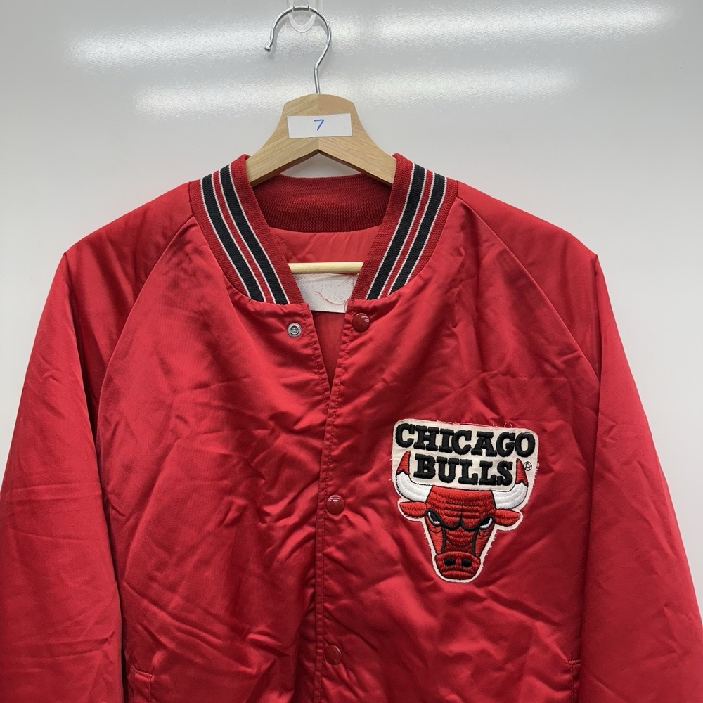 Vintage Chicago Bulls Satin Jacket Mens Extra Large Chalk Line Spellout NBA 90s - Picture 4 of 6